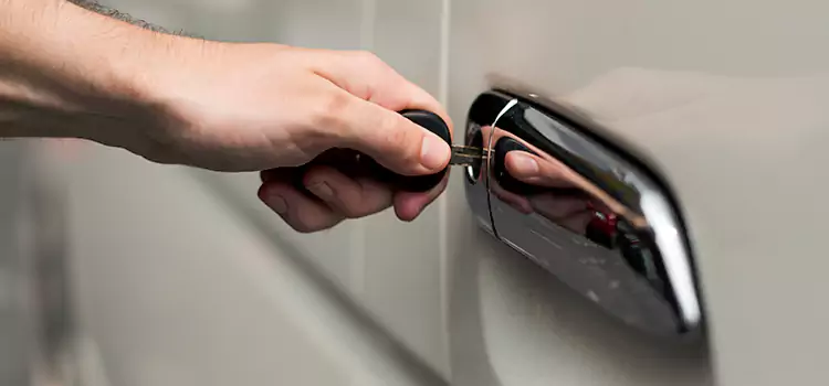 Why Choose Our Auto Locksmith Team in Santa Ana, CA?